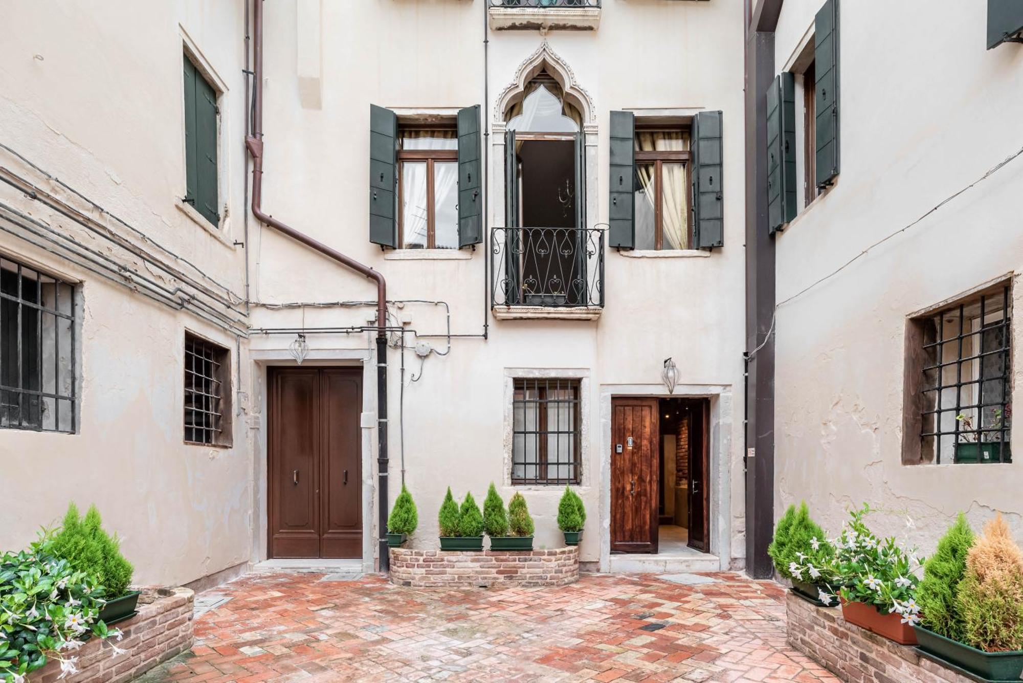 Palazzo Eremite Apartment Venice Luaran gambar
